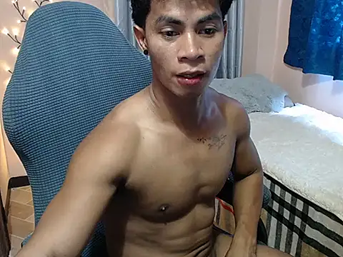 Snapshot of MorenoJake chatting on 10/19/25, 01:50 MorenoJake online show from 10/19/25, 01:50