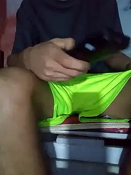 Snapshot of Pedropuente200 chatting on 10/28/25, 09:24 Pedropuente200 online show from 10/28/25, 09:24