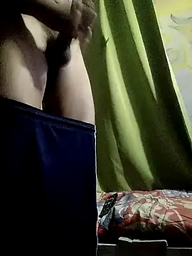 Snapshot of Pedropuente200 chatting on 11/04/25, 12:37 Pedropuente200 online show from 11/04/25, 12:37