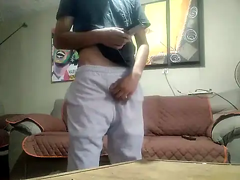 Snapshot of Pedropuente200 chatting on 11/06/25, 08:43 Pedropuente200 online show from 11/06/25, 08:43