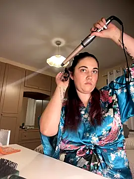 Snapshot of YourFrenchFeliciexo chatting on 10/31/25, 06:20 YourFrenchFeliciexo online show from 10/31/25, 06:20