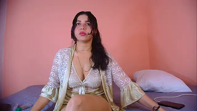 Snapshot of Cleo_Sexy1 chatting on 10/18/25, 05:03 Cleo Sexy1 online show from 10/18/25, 05:03