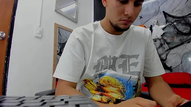 Alan-Smith1 online show from 10/23/25, 07:34