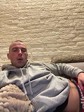 Rotteei1 online show from 10/19/25, 06:08