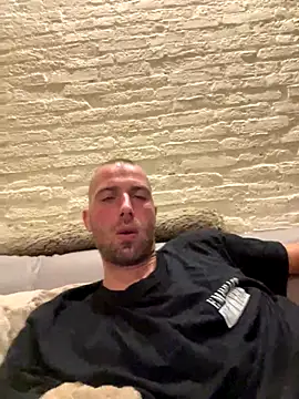 Rotteei1 online show from 10/27/25, 06:56