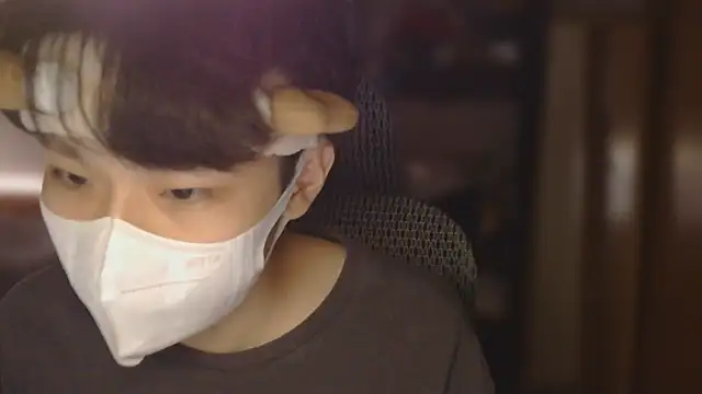 Snapshot of rreryo chatting on 10/20/25, 05:35 rreryo online show from 10/20/25, 05:35