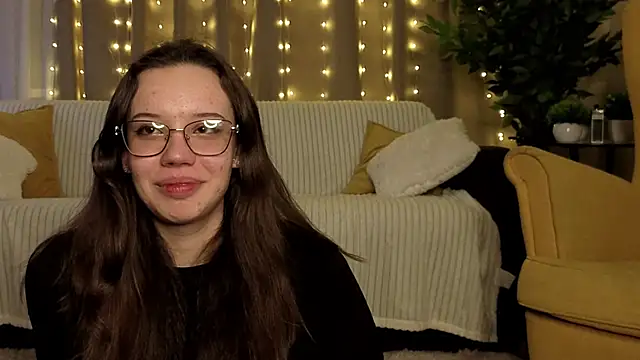 FabiolaCowing online show from 11/13/25, 06:29