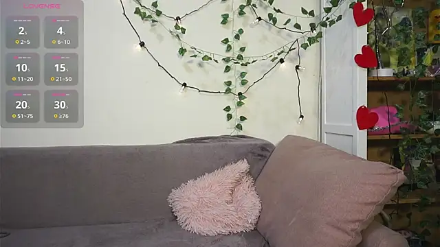 FabiolaCowing online show from 11/22/25, 06:07