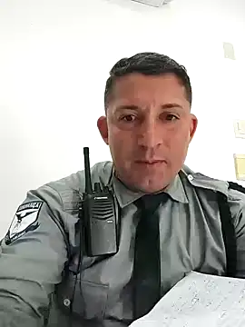 Snapshot of peladowisk chatting on 11/02/25, 01:35 peladowisk online show from 11/02/25, 01:35