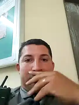 Snapshot of peladowisk chatting on 11/18/25, 04:55 peladowisk online show from 11/18/25, 04:55