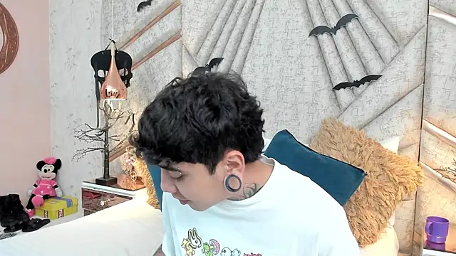 SantiOlsen online show from 11/11/25, 12:27