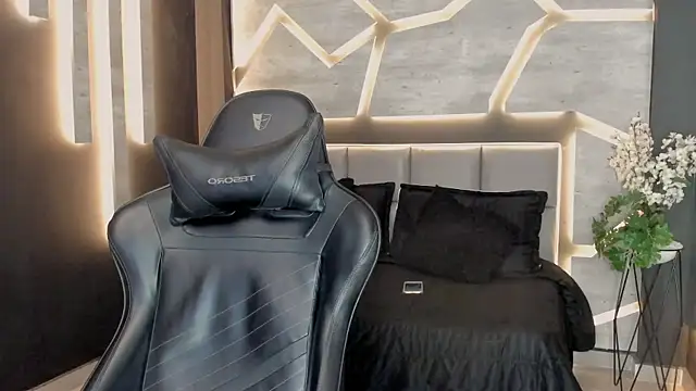 ArohomLester online show from 11/09/25, 10:46