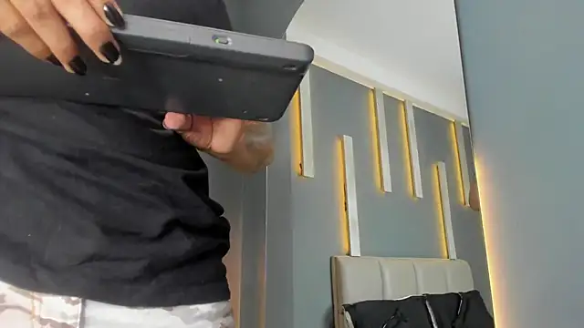 ArohomLester online show from 11/29/25, 11:02