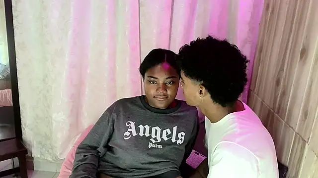 Snapshot of Pasion_morena chatting on 11/23/25, 12:49 Pasion morena online show from 11/23/25, 12:49