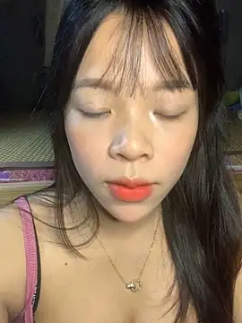 Snapshot of Duck_dona chatting on 10/19/25, 10:05 Duck dona online show from 10/19/25, 10:05