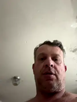 Snapshot of wellingtonmds chatting on 10/20/25, 10:38 wellingtonmds online show from 10/20/25, 10:38