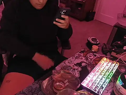 kaksue22 online show from 11/13/25, 06:12