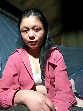 lisa-bae00 online show from 11/22/25, 12:15