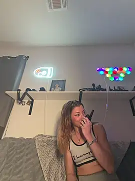 babygirlxchlo online show from 11/20/25, 09:09