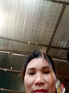 Bear bear0 online show from 10/24/25, 12:41