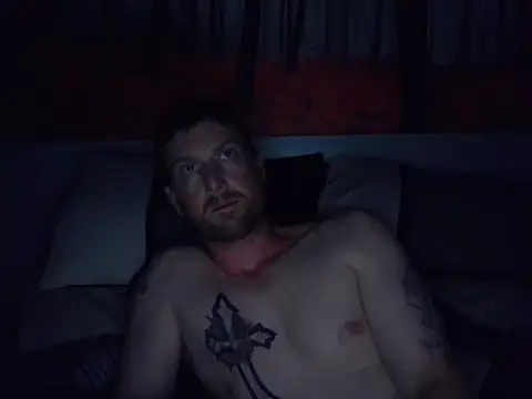 Snapshot of MightyBeast chatting on 11/30/25, 02:37 MightyBeast online show from 11/30/25, 02:37