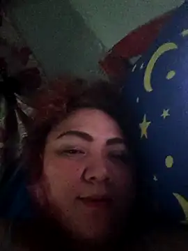 Snapshot of H2ooowIzee22 chatting on 10/21/25, 11:44 H2ooowIzee22 online show from 10/21/25, 11:44