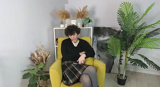 Snapshot of PhebeCharron chatting on 10/22/25, 08:03 PhebeCharron online show from 10/22/25, 08:03