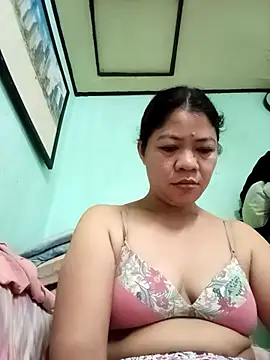 Yummymarie09 online show from 11/13/25, 10:52