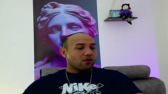 Snapshot of maximiliano_coot chatting on 10/21/25, 02:29 maximiliano coot online show from 10/21/25, 02:29