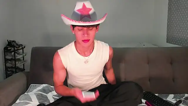 Snapshot of Will_starr chatting on 10/23/25, 04:56 Will starr online show from 10/23/25, 04:56