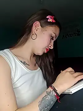 Snapshot of Adhara-Bunny chatting on 10/21/25, 03:07 Adhara-Bunny online show from 10/21/25, 03:07