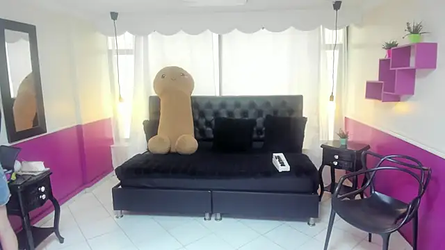 Snapshot of _celeste_sex chatting on 10/21/25, 07:25 celeste sex online show from 10/21/25, 07:25
