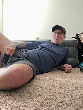 Snapshot of D13ON3L chatting on 11/09/25, 06:06 D13ON3L online show from 11/09/25, 06:06