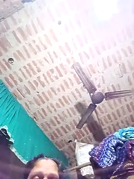 Snapshot of Hot_mona1 chatting on 11/11/25, 10:54 Hot mona1 online show from 11/11/25, 10:54