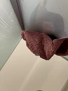 Snapshot of gatitalocahot chatting on 11/02/25, 01:35 gatitalocahot online show from 11/02/25, 01:35