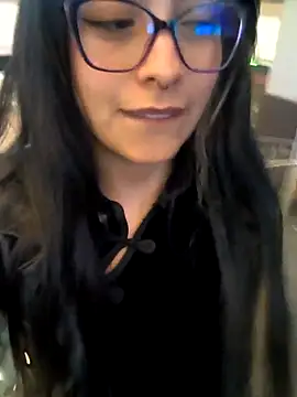 Snapshot of Antonella_Gomez01 chatting on 10/31/25, 01:56 Antonella Gomez01 online show from 10/31/25, 01:56