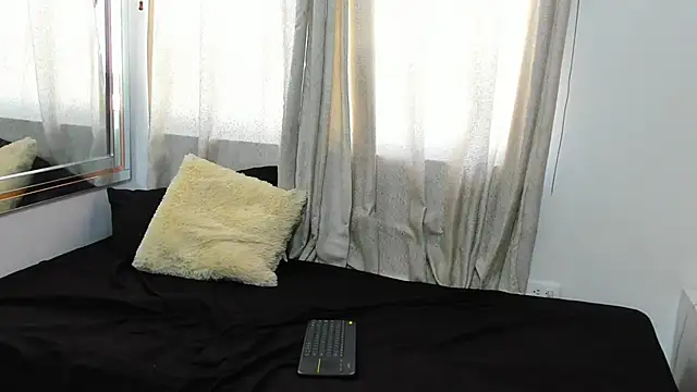 Snapshot of Jake_HallsHot chatting on 10/21/25, 06:30 Jake HallsHot online show from 10/21/25, 06:30