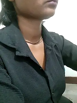 Rinki hoty online show from 11/01/25, 04:20