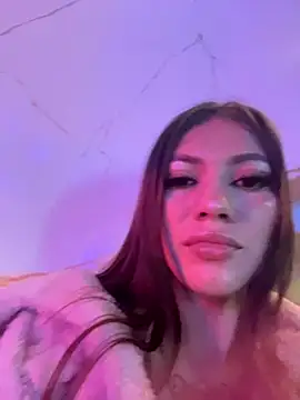 Snapshot of BabyVee_angels chatting on 11/19/25, 06:13 BabyVee angels online show from 11/19/25, 06:13