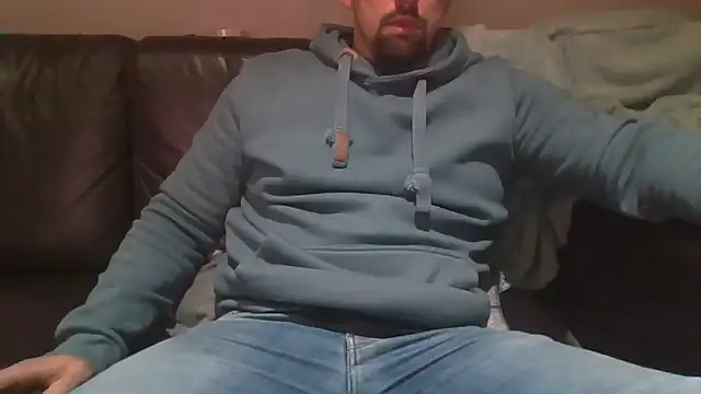 Snapshot of Me2YouYou2Me22 chatting on 10/25/25, 11:29 Me2YouYou2Me22 online show from 10/25/25, 11:29