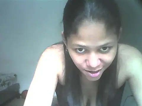 Snapshot of Yanananyx chatting on 10/27/25, 12:53 Yanananyx online show from 10/27/25, 12:53