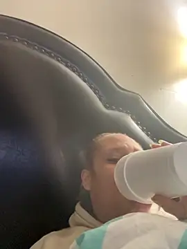 CreammieDelite online show from 11/06/25, 05:19