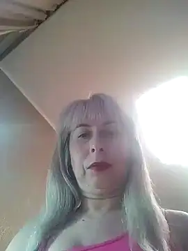 Snapshot of SelinaLovqx chatting on 10/23/25, 02:16 SelinaLovqx online show from 10/23/25, 02:16