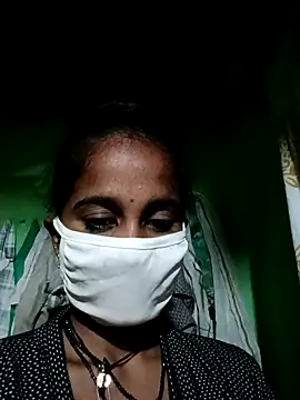 Snapshot of Hot_princess_1 chatting on 11/18/25, 06:34 Hot princess 1 online show from 11/18/25, 06:34