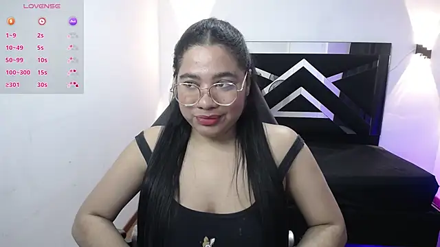 Snapshot of MelissaHex chatting on 10/23/25, 01:10 MelissaHex online show from 10/23/25, 01:10