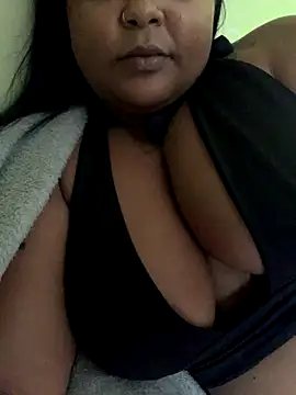 Snapshot of badgirl_Alicia chatting on 10/22/25, 04:18 badgirl Alicia online show from 10/22/25, 04:18