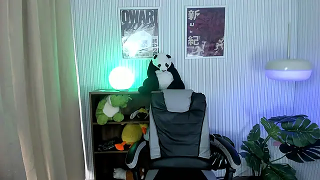 Snapshot of tyla___ chatting on 10/30/25, 01:01 tyla online show from 10/30/25, 01:01