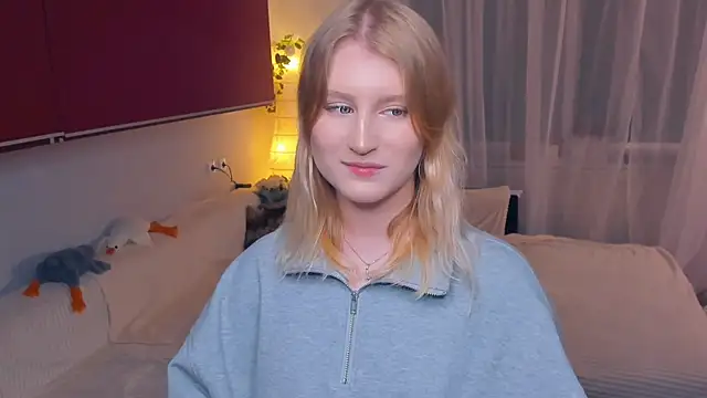 Snapshot of LisaRais chatting on 10/30/25, 08:53 LisaRais online show from 10/30/25, 08:53