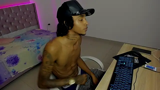 skinny tatto01 online show from 10/23/25, 08:51