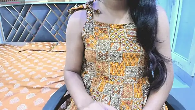 Snapshot of IndianKittey chatting on 10/29/25, 01:30 IndianKittey online show from 10/29/25, 01:30